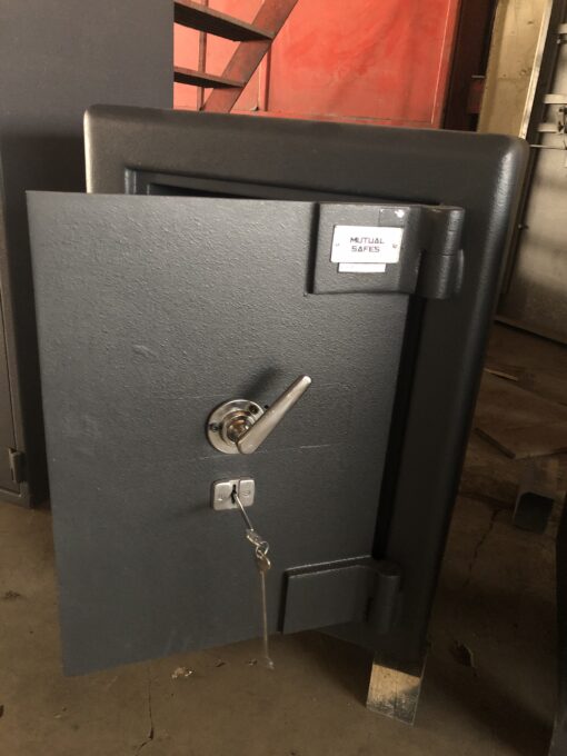Standard Float Safe - Image 4